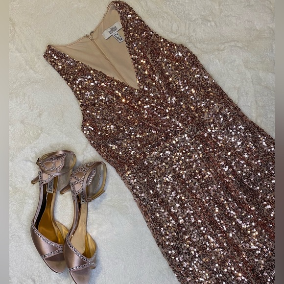 Badgley Mischka Dresses Belle Badgley Mischka Rose Gold Sequin Gown